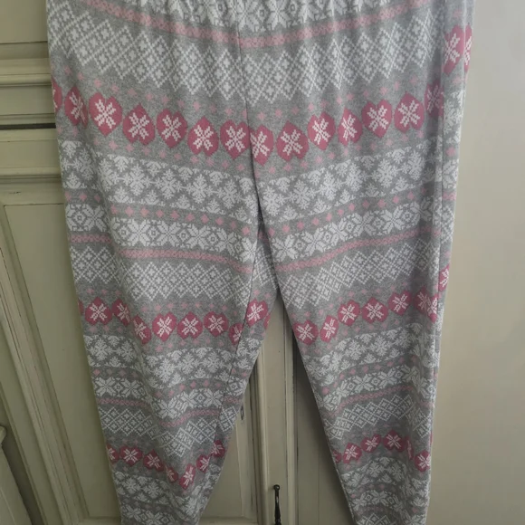 Cuddl Duds PJ Set Medium NWOT - Picture 6 of 9